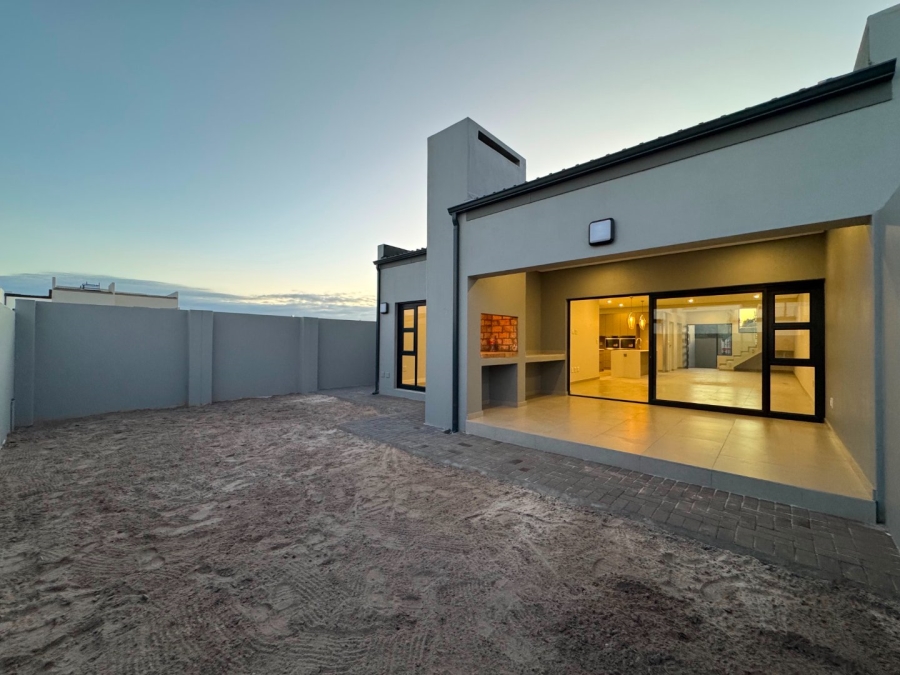 4 Bedroom Property for Sale in Sandown Western Cape